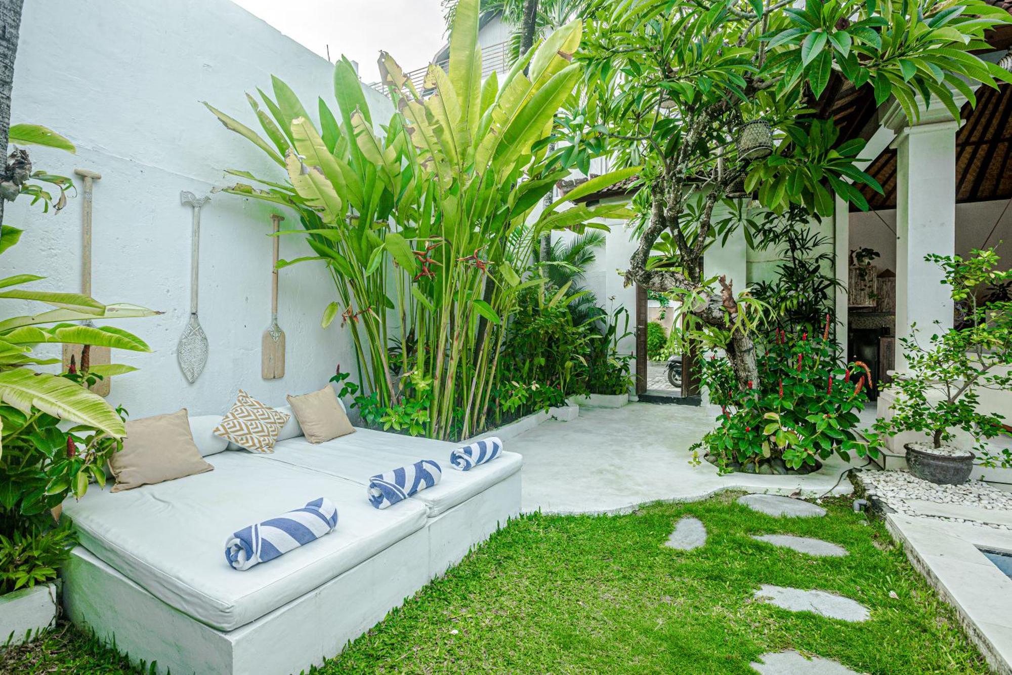 Villa Deba I By Bali Villa Solutions Семіньяк Екстер'єр фото